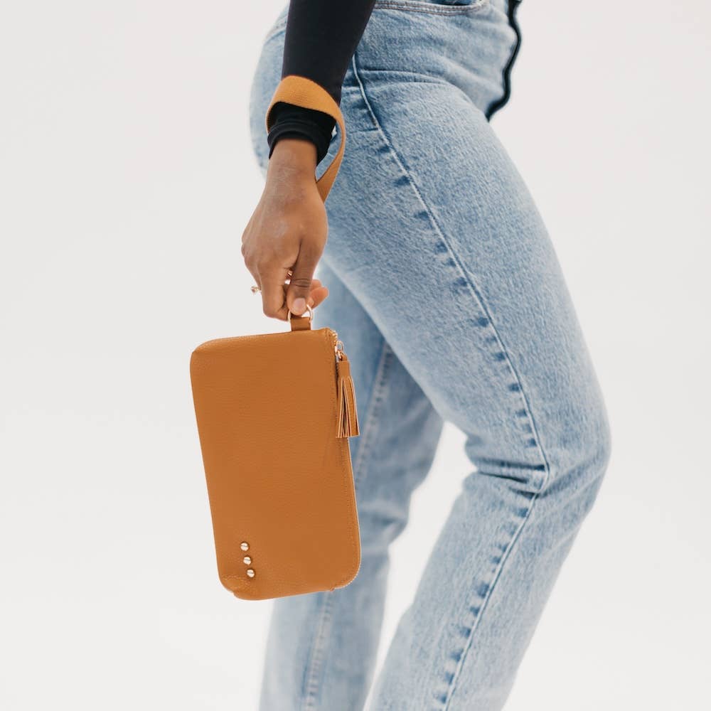 DOORBUSTER: Cece Card Holder Clutch Bag