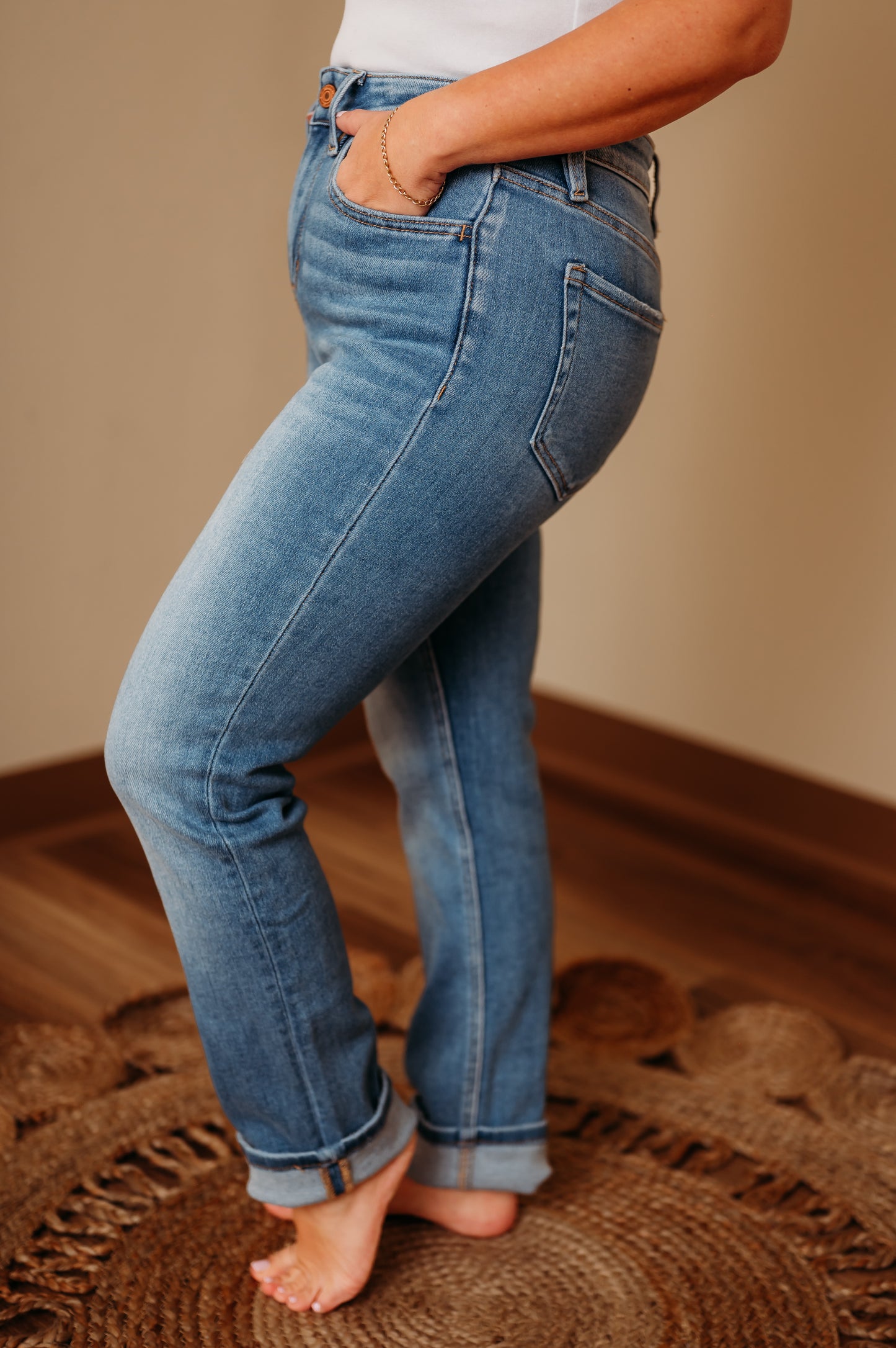 Vervet High Rise Slim Straight Jeans