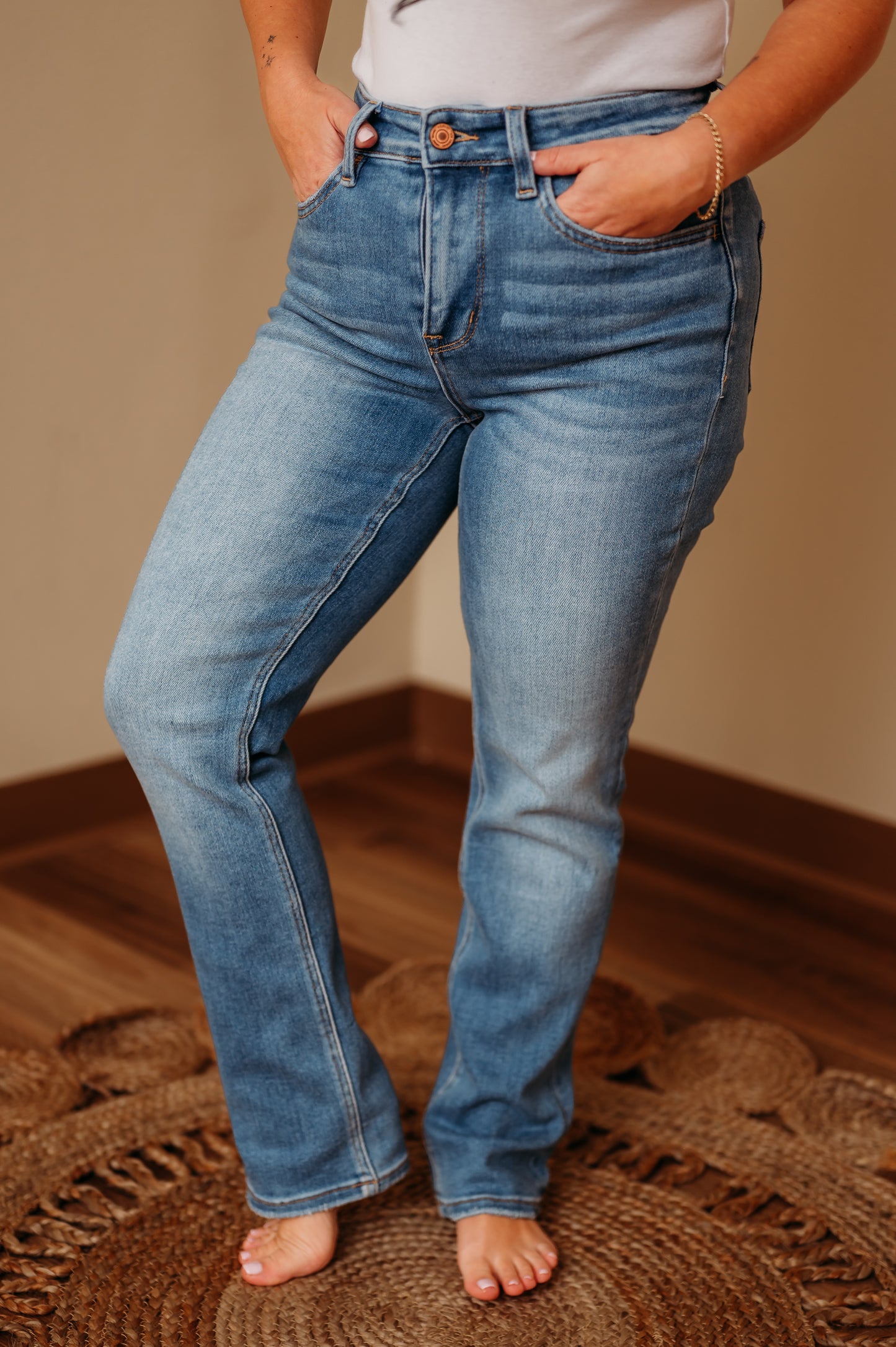Vervet High Rise Slim Straight Jeans