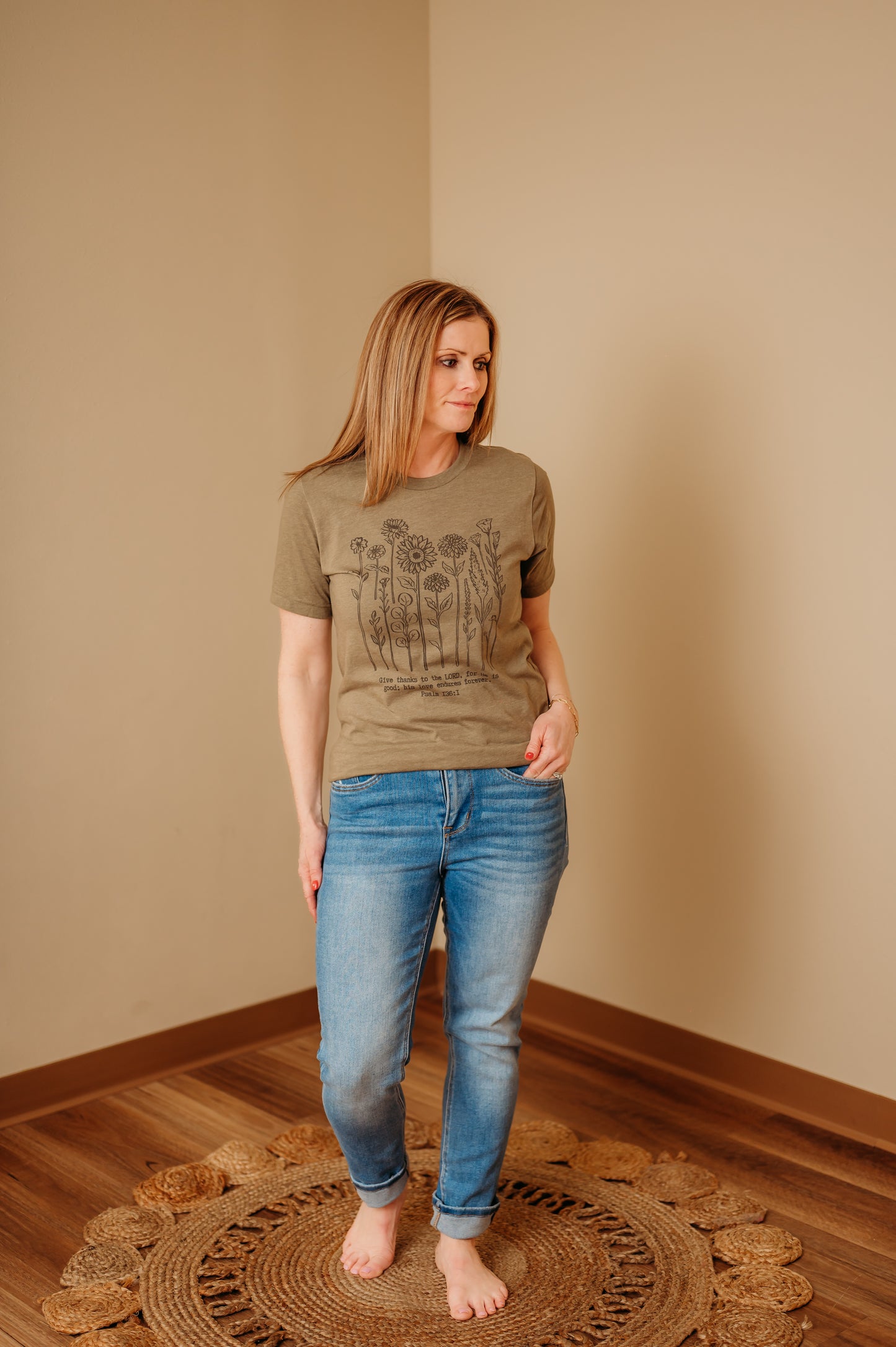 Give Thanks Flower Graphic Tee